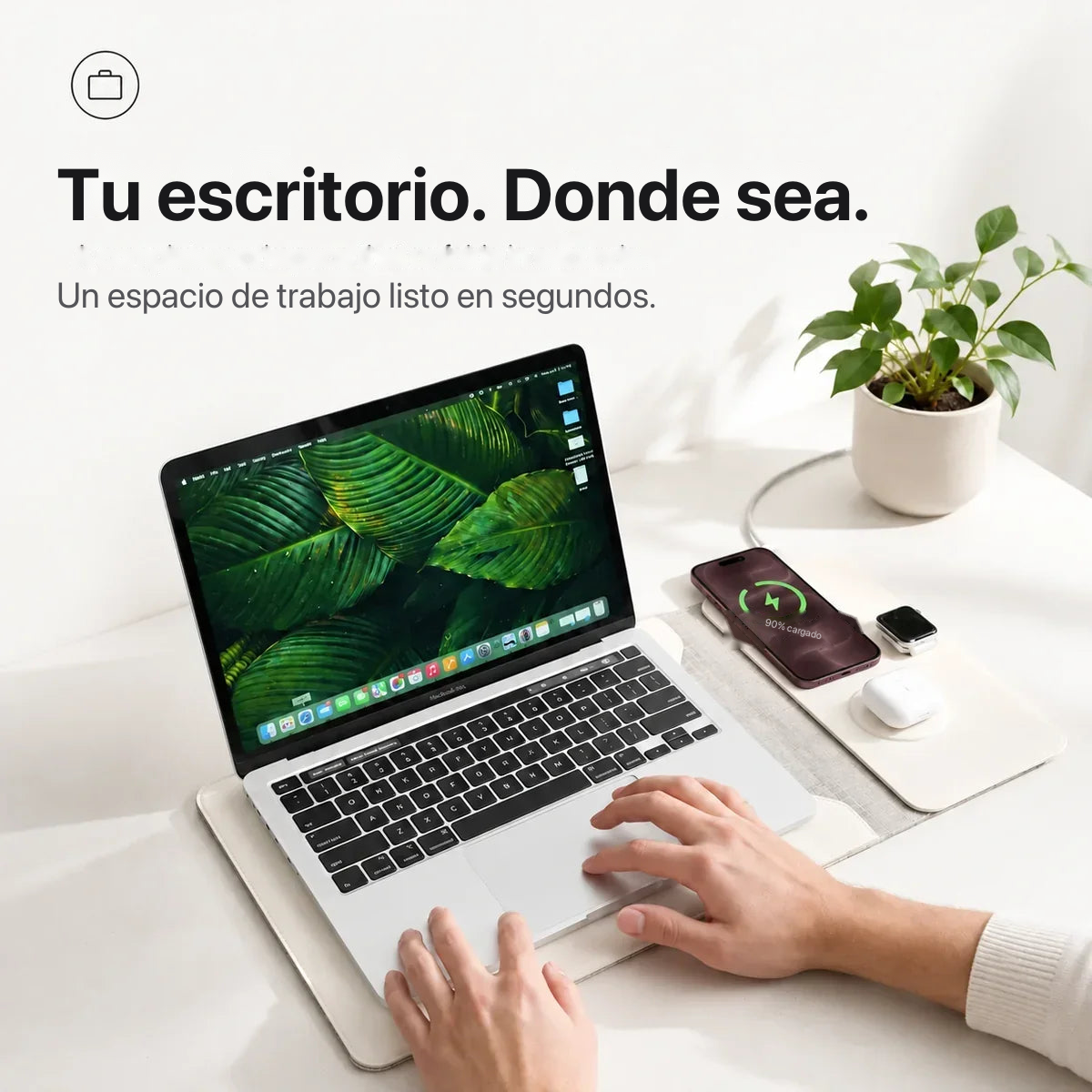 Tu escritorio donde sea — MagDesk Sleeve Blanco Nube